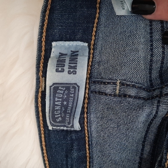 Levi's Curvy Skinny Jeans - Picture 5 of 5